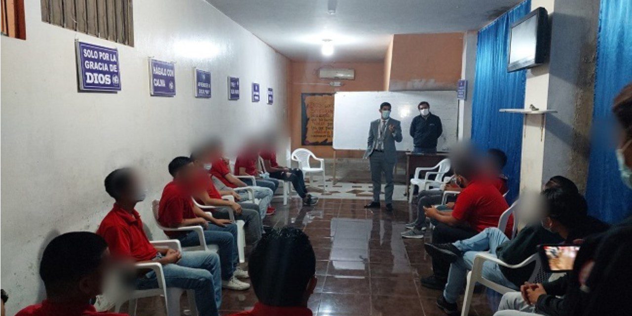 Clausurada Supuesta Clinica De Deshomosexualizacion. Mujer Trans Estuvo Retenida En El Lugar Silueta X Centro Psico Trans Red Trans Federacion Diane Rodriguez Ninez Trans Transmasculinos