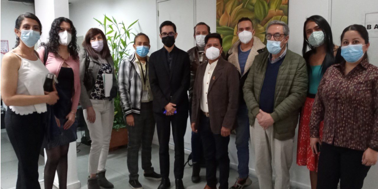 Centro Psico Trans De Silueta X Junto A Concertacion De Vih Se Reunio Con La Subsecretaria De Derechos Centro Psico Trans